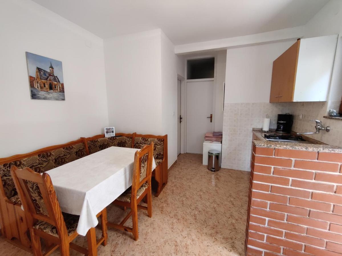 Apartment Ljubica Orsera Esterno foto